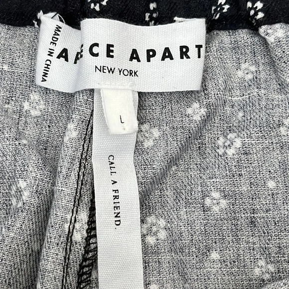 Apiece Apart NY Ani Easy Pants in Scattered Floral Black - NWOT - Size Large - Picture 6 of 8